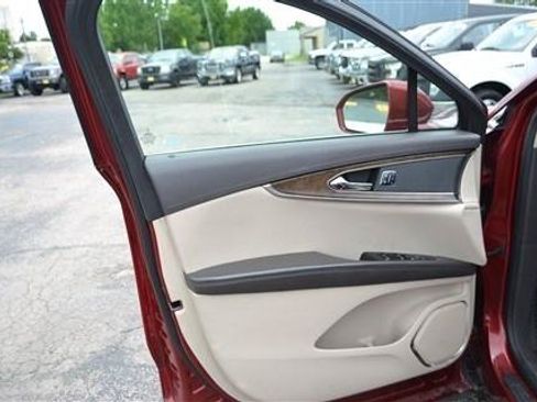 Used 2016 Lincoln MKX Reserve w/ Technology Package AWD/4WD image 10