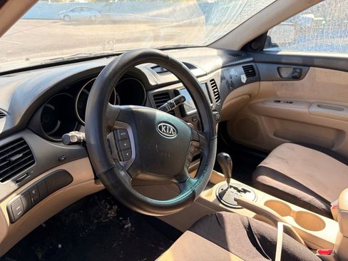 Used 2010 Kia Optima LX FWD image 8