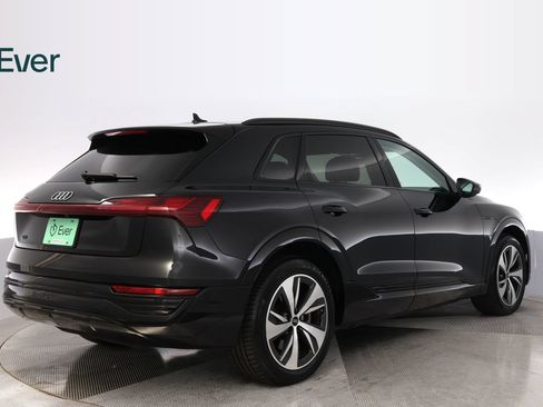 Used 2024 Audi Q8 e-tron Premium AWD/4WD image 3