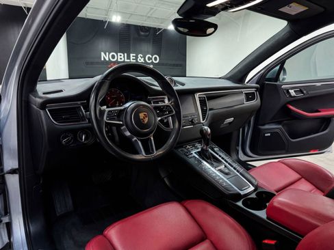 Used 2015 Porsche Macan Turbo image 6