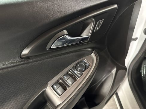 Used 2023 Chevrolet Malibu LT FWD image 16