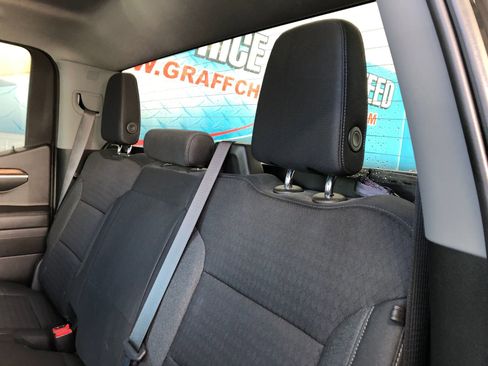 Used 2022 Chevrolet Silverado 1500 RST AWD/4WD image 9