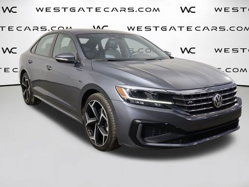 Used 2022 Volkswagen Passat 2.0T R-Line image 41
