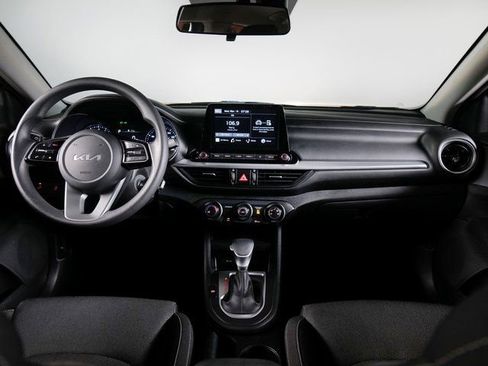 Used 2022 Kia Forte LXS w/ LXS Technology Package FWD image 12