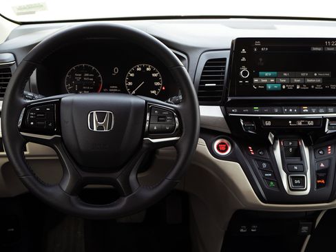 Certified 2025 Honda Odyssey EX-L image 20