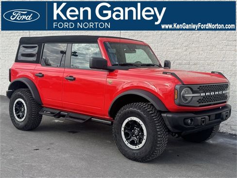 Certified 2023 Ford Bronco Badlands w/ Sasquatch Package image 1