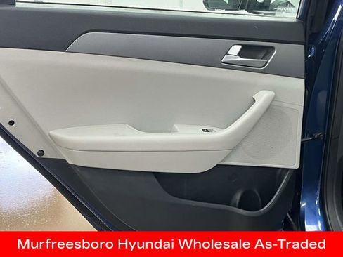 Used 2015 Hyundai Sonata SE image 17