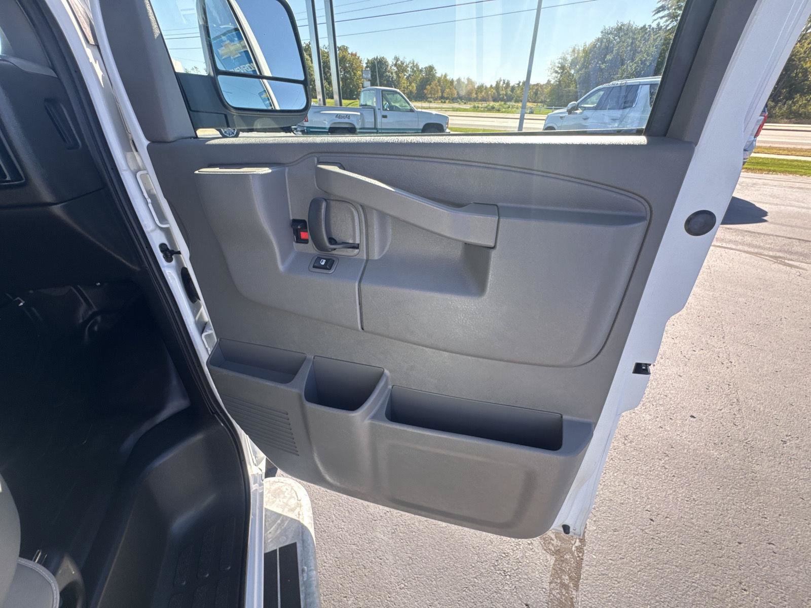 Used 2025 GMC Savana 2500 w/ Driver Convenience Package RWD image 16