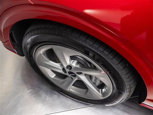 New 2026 Genesis GV70 2.5T image 12