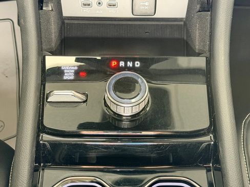 Used 2022 Jeep Grand Cherokee L Limited w/ Luxury Tech Group II AWD/4WD image 17