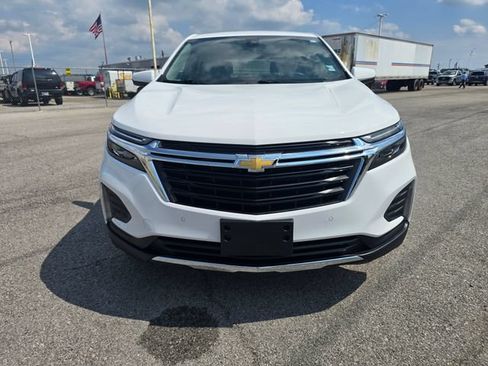 Used 2024 Chevrolet Equinox LT w/ LPO, Floor Liner Package AWD/4WD image 8