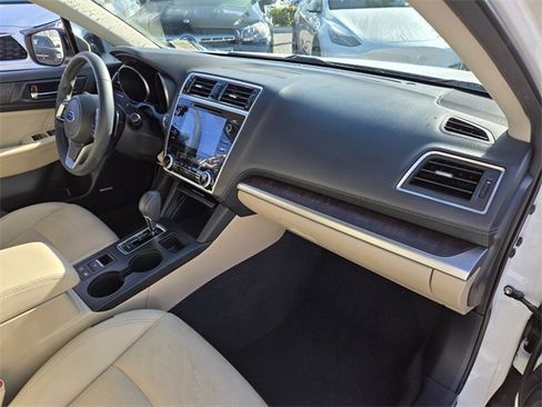 Used 2019 Subaru Outback 3.6R Limited image 21
