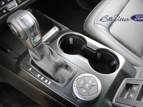 New 2026 Ford Bronco Outer Banks AWD/4WD image 13