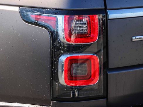 Used 2021 Land Rover Range Rover Long Wheelbase Autobiography image 9