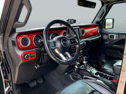 Used 2018 Jeep Wrangler Unlimited Rubicon AWD/4WD image 17