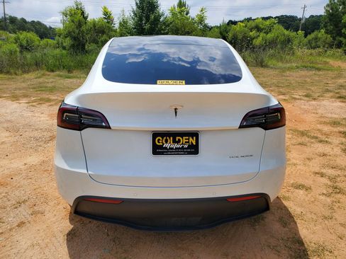 Used 2020 Tesla Model Y Long Range AWD/4WD image 11