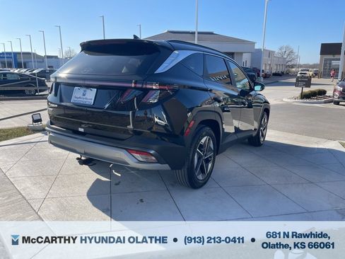 Used 2025 Hyundai Tucson SEL FWD image 16