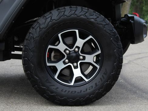 Used 2022 Jeep Wrangler Unlimited Rubicon w/ LED Lighting Group AWD/4WD image 25