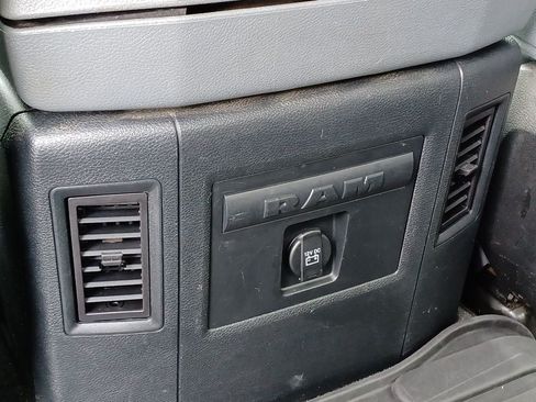 Used 2017 RAM 1500 Big Horn AWD/4WD image 26