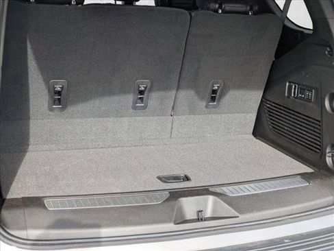 Used 2021 GMC Yukon Denali RWD image 6