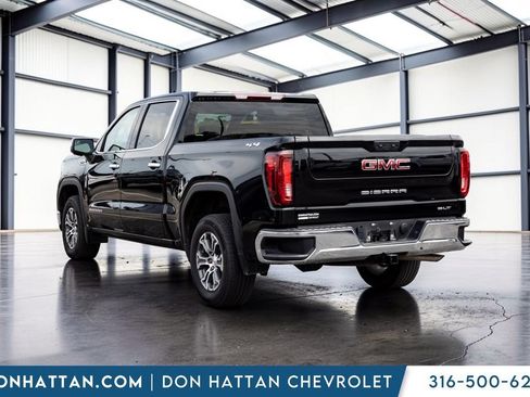 Used 2025 GMC Sierra 1500 SLT AWD/4WD image 21