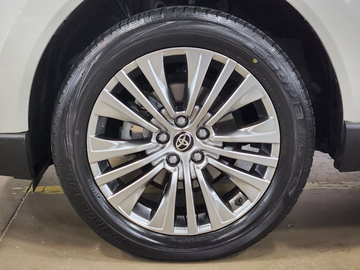 Used 2021 Toyota Venza Limited w/ Advanced Technology Package AWD/4WD image 28