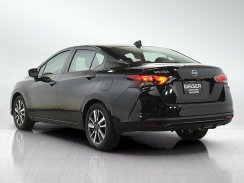 Used 2025 Nissan Versa SV FWD image 3