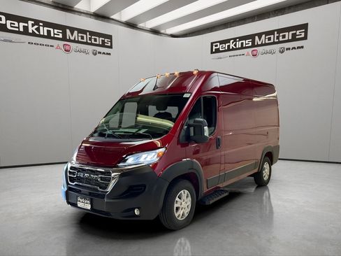 New 2025 RAM ProMaster 1500 w/ Quick Order Package 22G SLT image 3