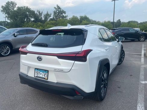 Used 2019 Lexus UX 250h w/ Premium Package AWD/4WD image 14