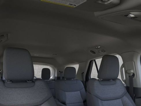 New 2026 Ford Explorer Active RWD image 22