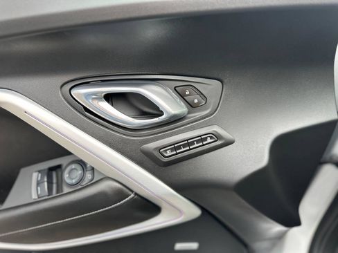 Used 2017 Chevrolet Camaro SS RWD image 14