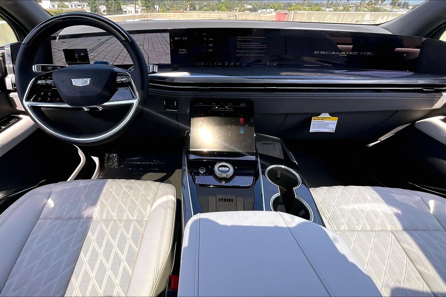 Used 2026 Cadillac Escalade IQL Luxury w/ LPO, Floor Liner Package AWD/4WD image 7