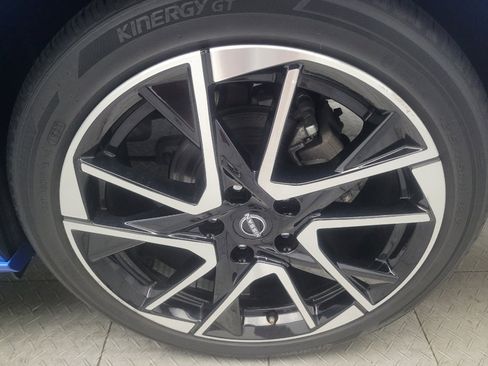 Used 2024 Nissan Sentra SR FWD image 31