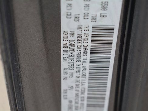 Used 2020 Jeep Cherokee Limited image 26