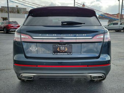 Used 2022 Lincoln Nautilus Reserve image 23
