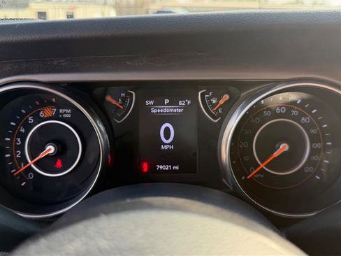 Used 2018 Jeep Wrangler Sport image 41