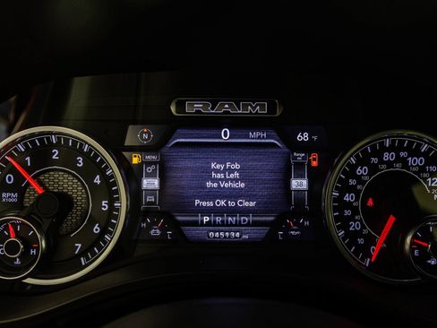 Used 2023 RAM 1500 Laramie AWD/4WD image 38