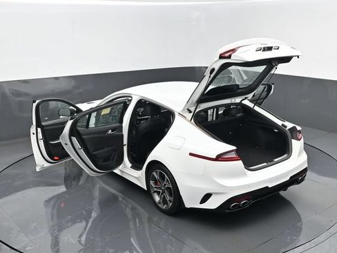 Used 2018 Kia Stinger GT AWD/4WD image 26