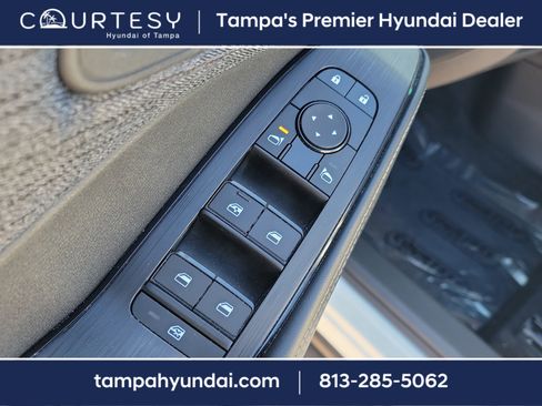 Used 2023 Nissan Rogue SV image 18