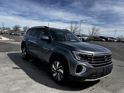 Used 2025 Volkswagen Atlas SE AWD/4WD image 7