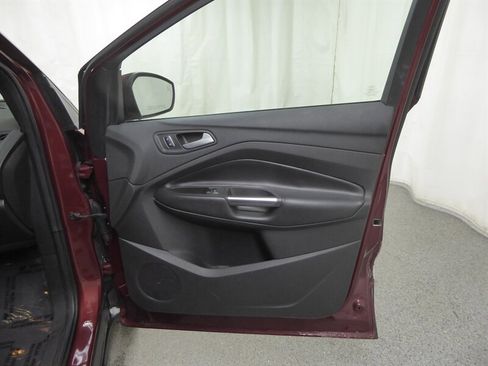 Used 2017 Ford Escape SE w/ SE Leather Comfort Package image 25