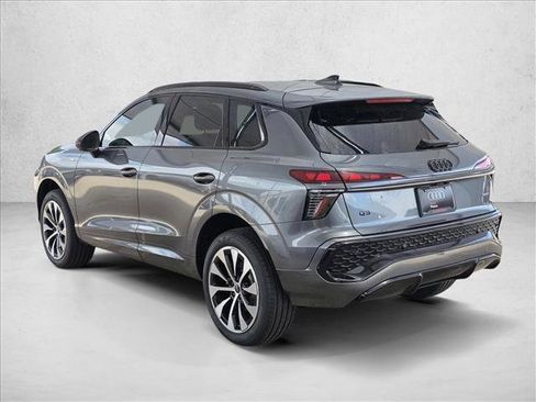 New 2026 Audi Q3 quattro 2.0T AWD/4WD image 5