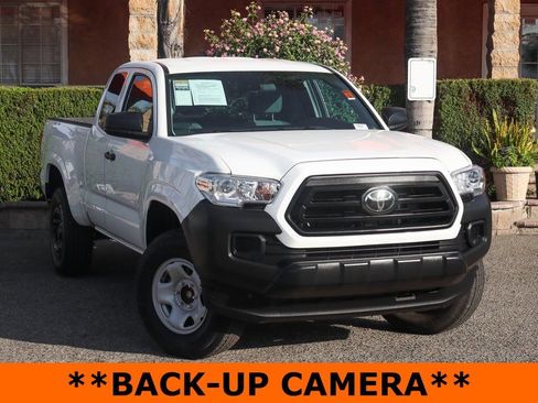 Used 2023 Toyota Tacoma SR image 2