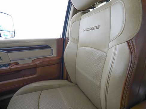 Used 2022 RAM 3500 Laramie image 25