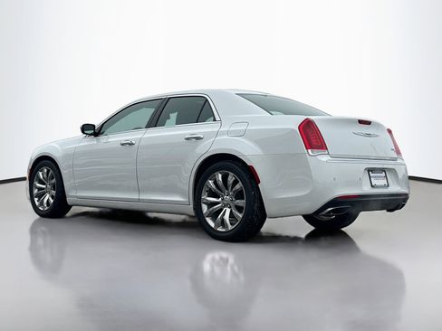 Used 2015 Chrysler 300 C Platinum w/ Harman/Kardon Audio Group image 13