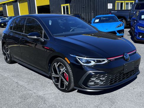 Used 2024 Volkswagen GTI SE FWD image 4