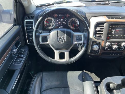 Used 2018 RAM 1500 Laramie AWD/4WD image 13