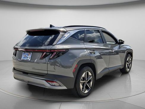 Used 2025 Hyundai Tucson SEL FWD image 7