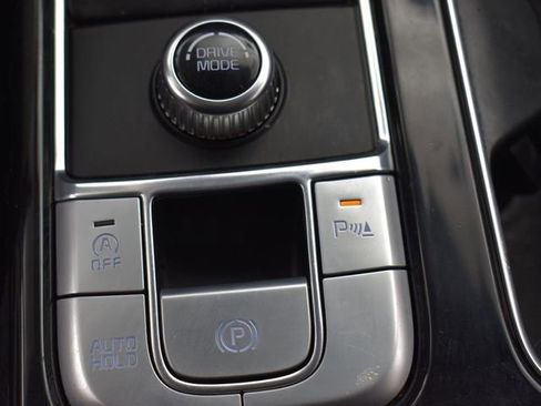 Used 2024 Kia Telluride S image 23