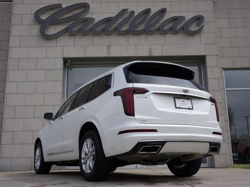 Used 2024 Cadillac XT6 Luxury w/ LPO, Floor Liner Package image 8